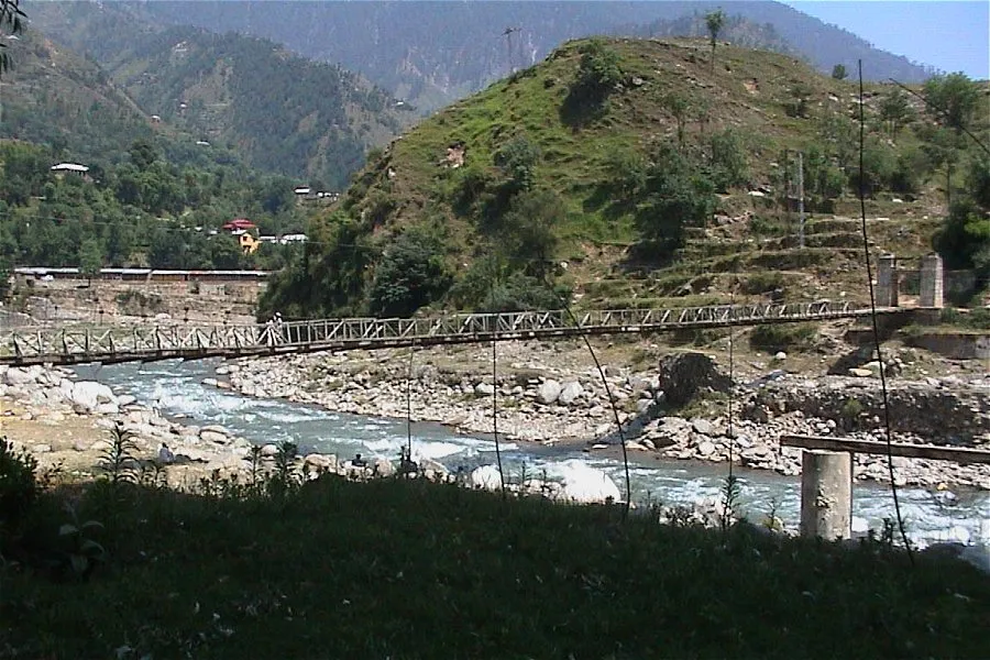 Picnic Bridge &copy;Shahzada Hatim