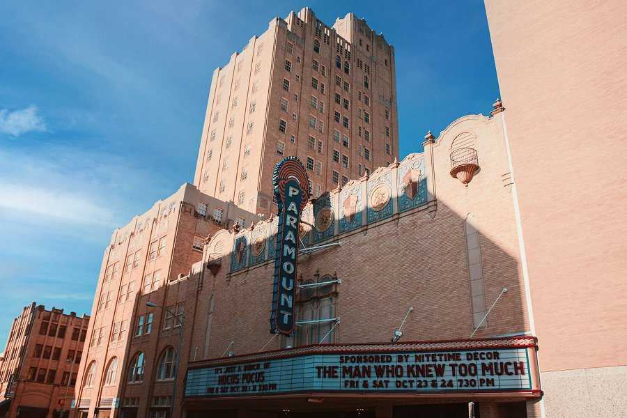 Paramount Theatre &copy;Gabriel Tovar