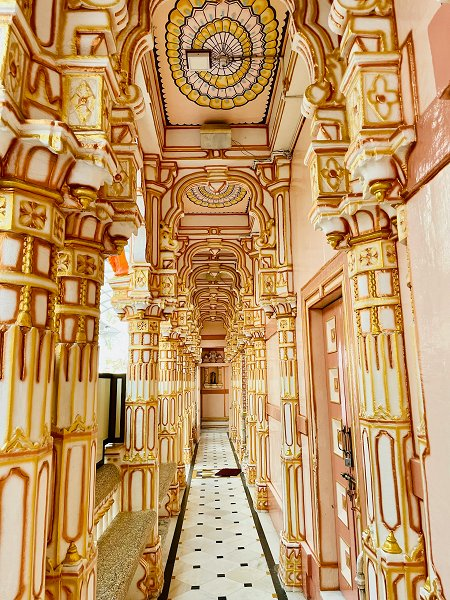 The traditional temple of Lord Swaminarayan &copy;Prashant Gajjar