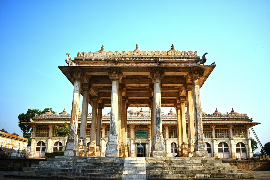 Sarkhej Roza &copy;Will Robinson