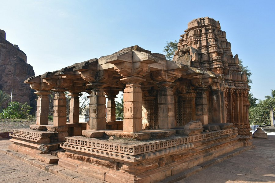 Badami &copy;Rahul Moundekar