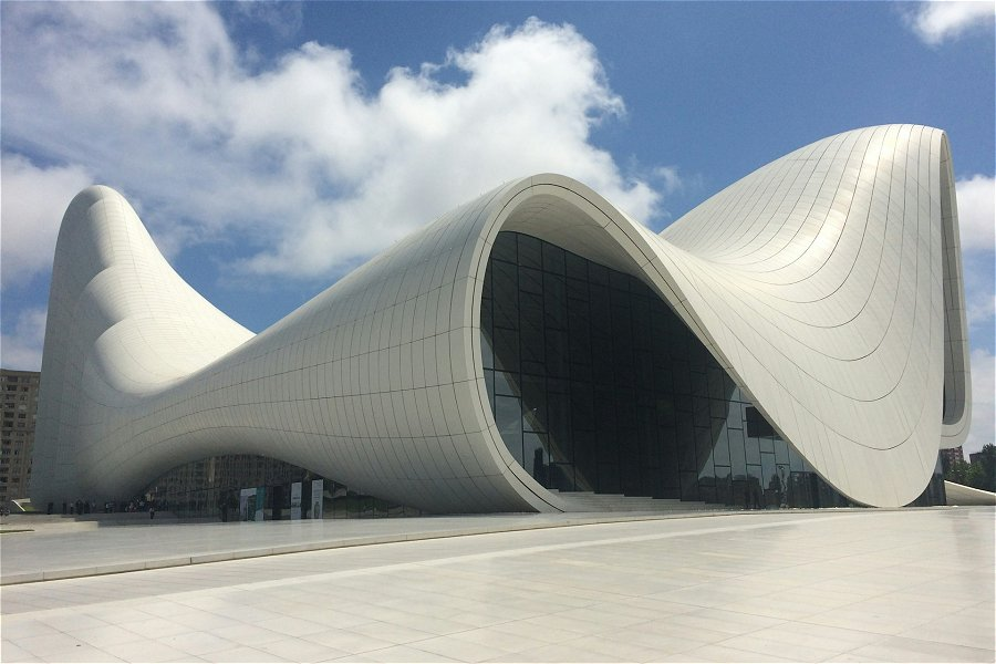 Heydar Aliyev Center &copy;Kian Rostami