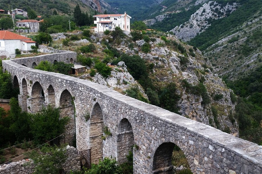 Aqueduct in Old Bar &copy;Michael Ravodin