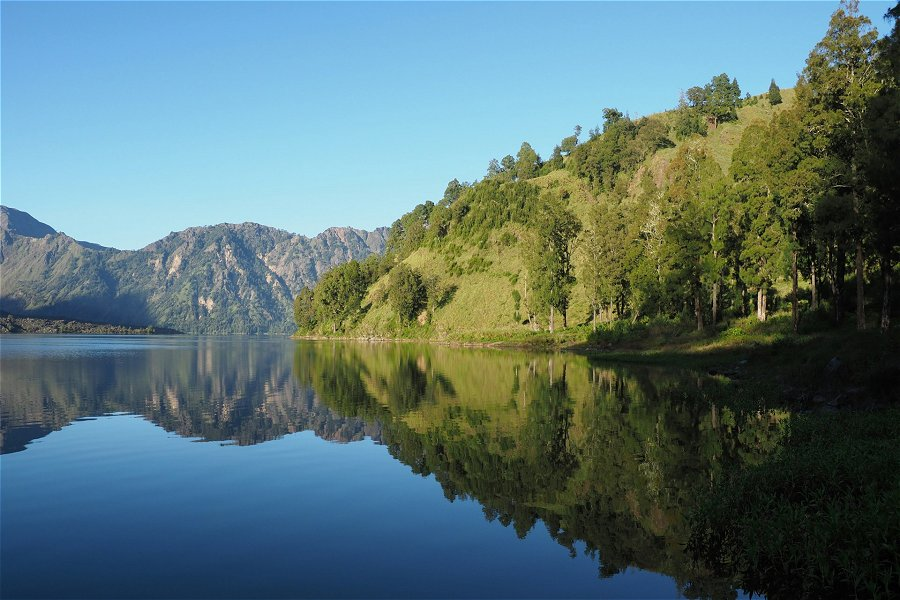 Lake &copy;Eugene Chow