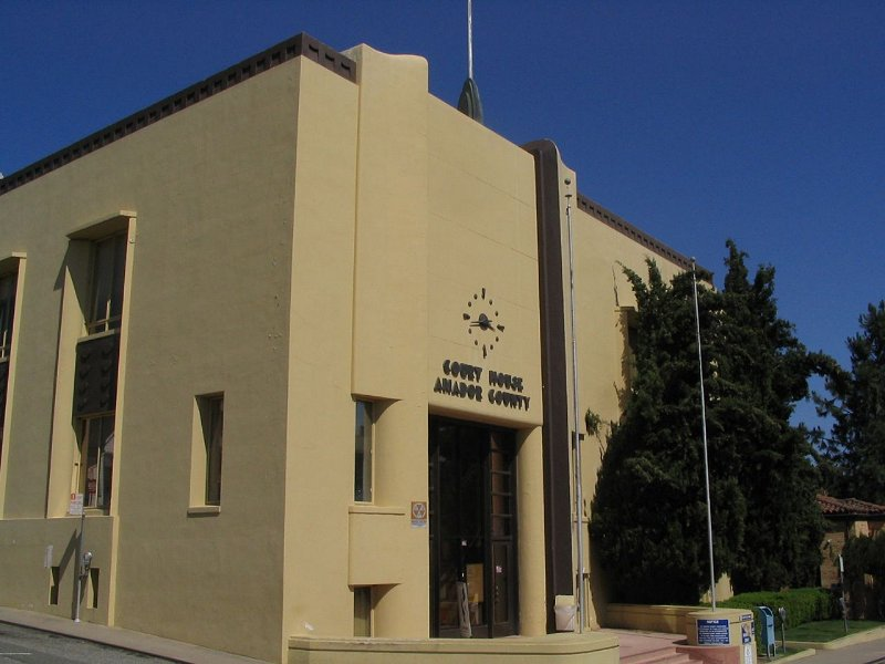 Amador County Courthouse &copy;Ken Lund