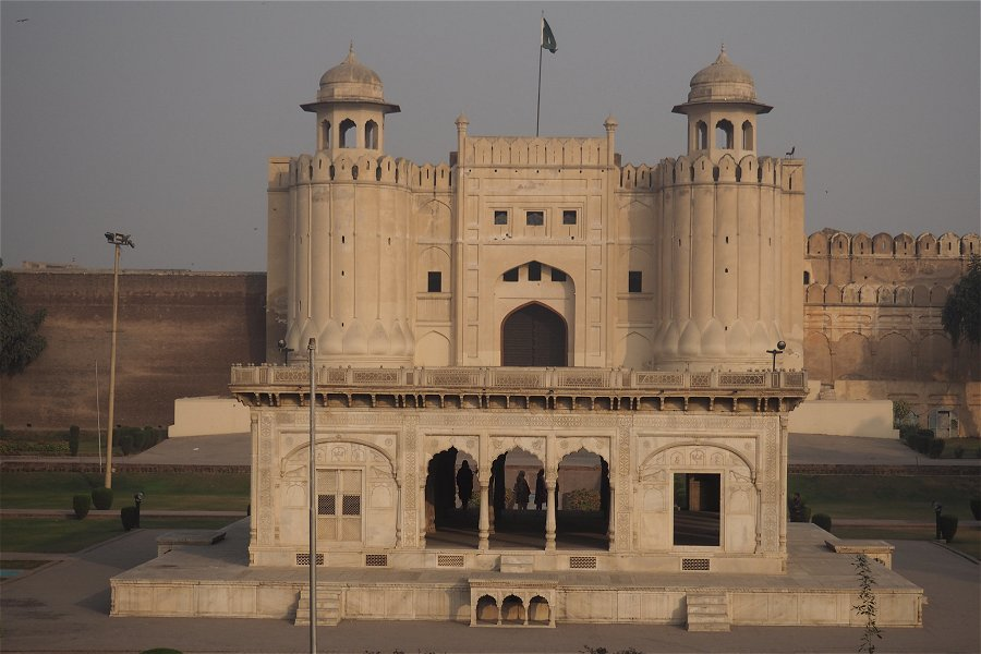 Alamgiri Gate &copy;Scott Edmunds