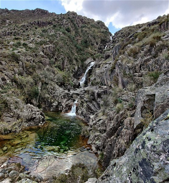 Waterfall &copy;Micael Rodrigues