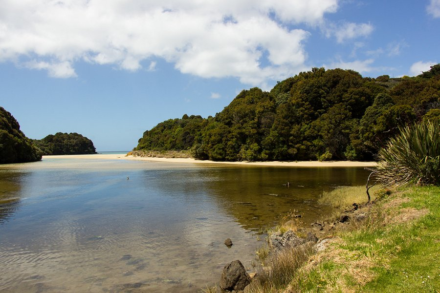 Beach &copy;Uba&iacute;an