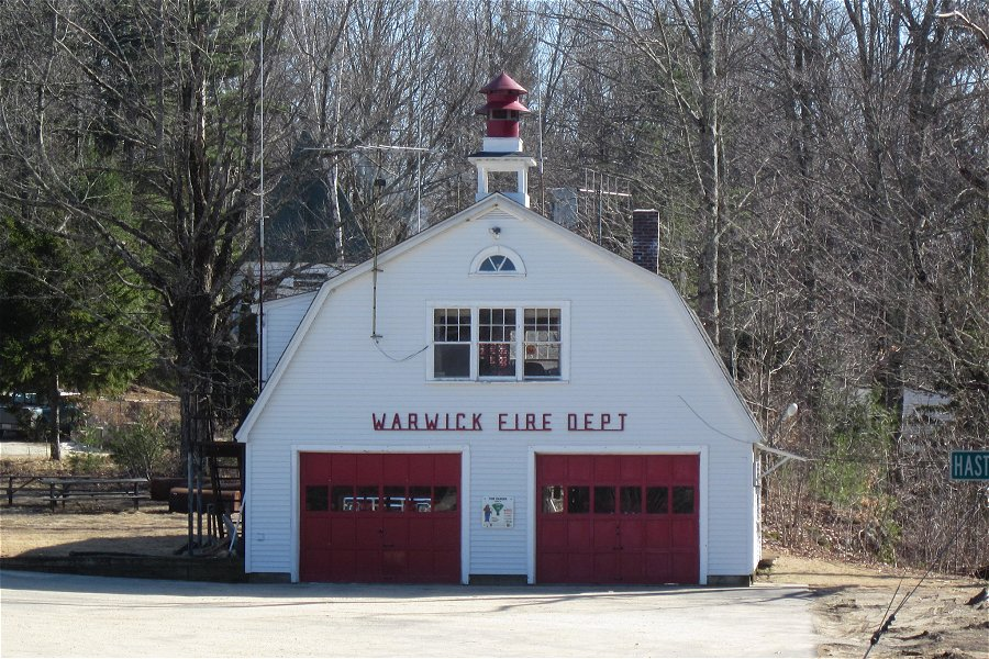 Warwick Fire Station &copy;Doug Kerr
