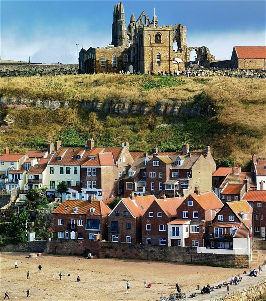 Whitby &copy;Zeyu Jiang