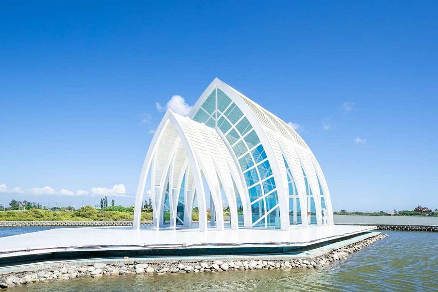 B&ecaron;im&eacute;n Crystal Church