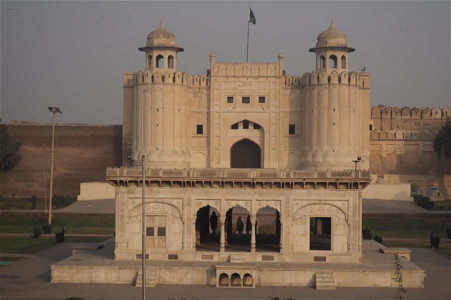 Alamgiri Gate