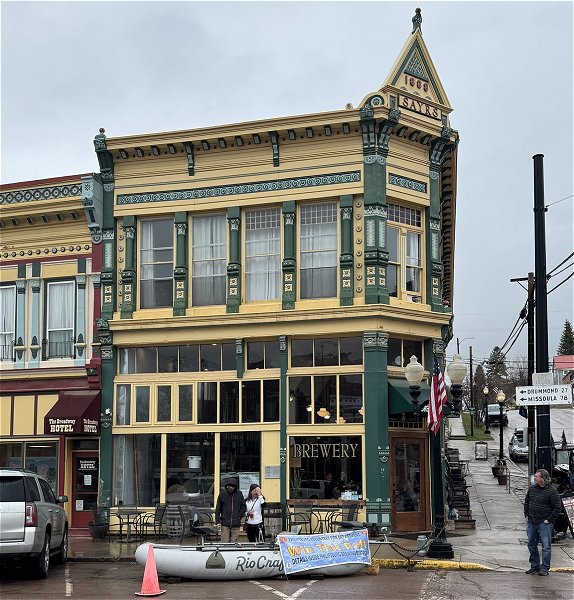 Sayrs Building