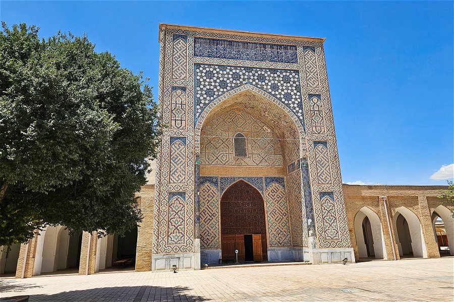 Kok Gumbaz Mosque